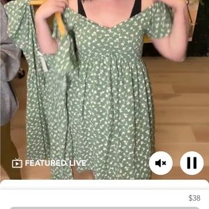 Floral vneck dress size medium